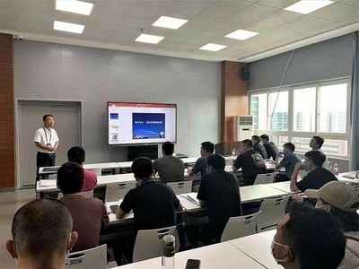 鞏固技能促提升 交流學(xué)習(xí)強(qiáng)安全-重慶空管分局精細(xì)化開展西南地區(qū)中小機(jī)場復(fù)訓(xùn)工作