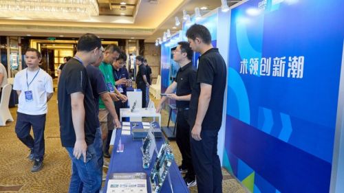 技術(shù)盛宴 引領(lǐng)未來 智能信息化技術(shù)交流圓桌峰會成功舉辦